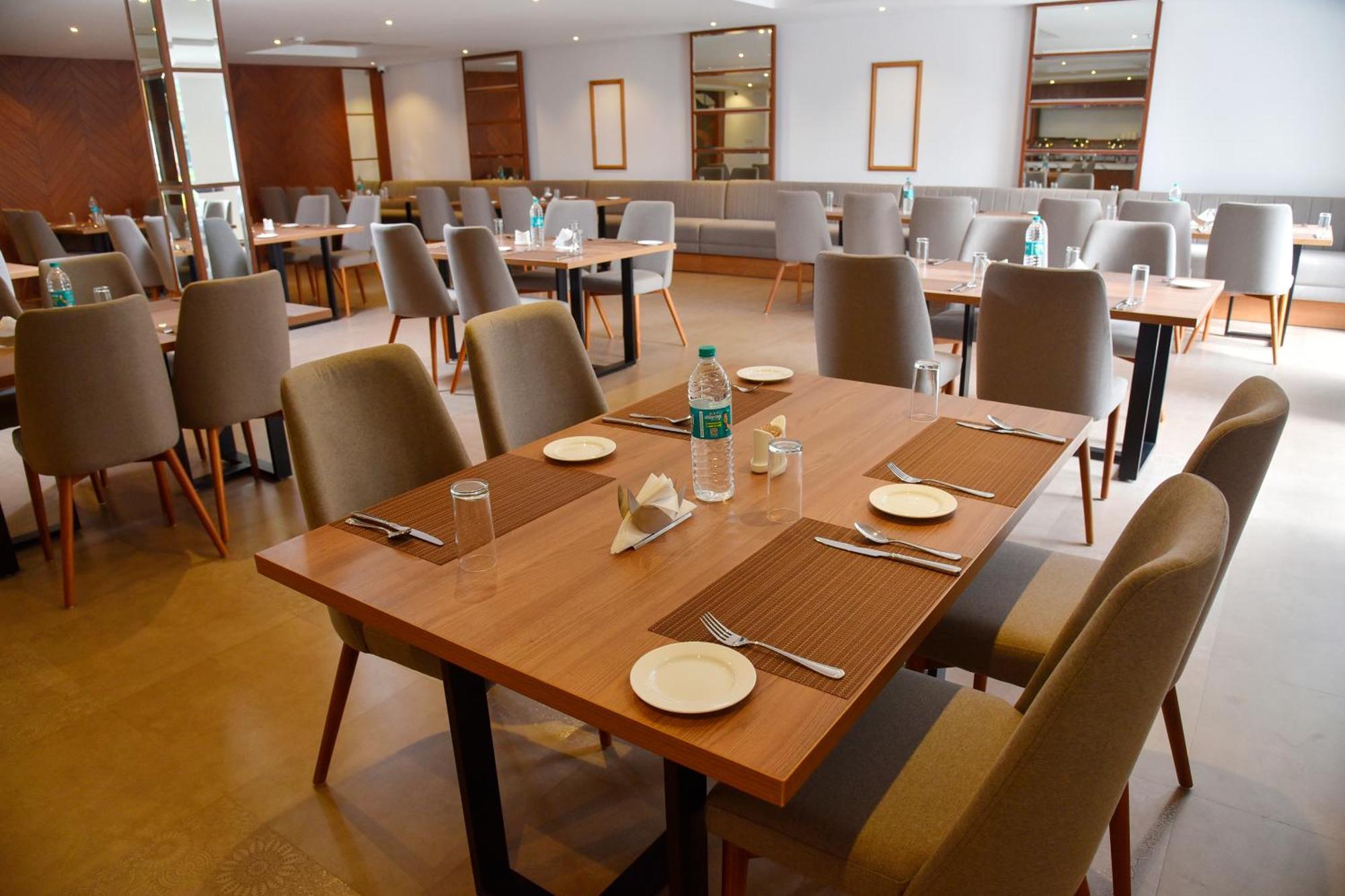 The Pearl View Hotel Mulappilangad Экстерьер фото