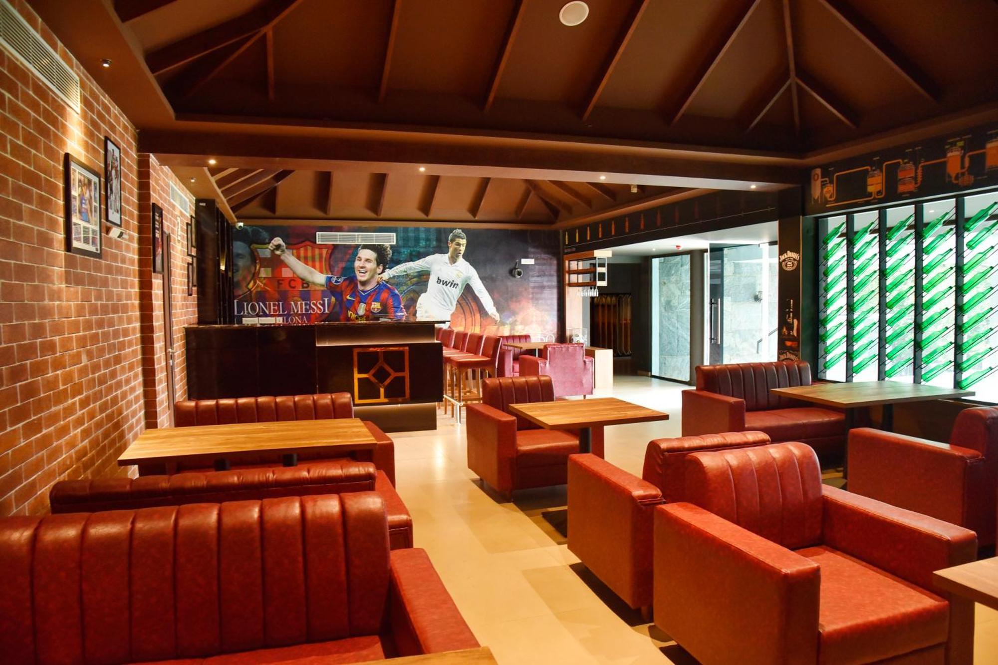 The Pearl View Hotel Mulappilangad Экстерьер фото
