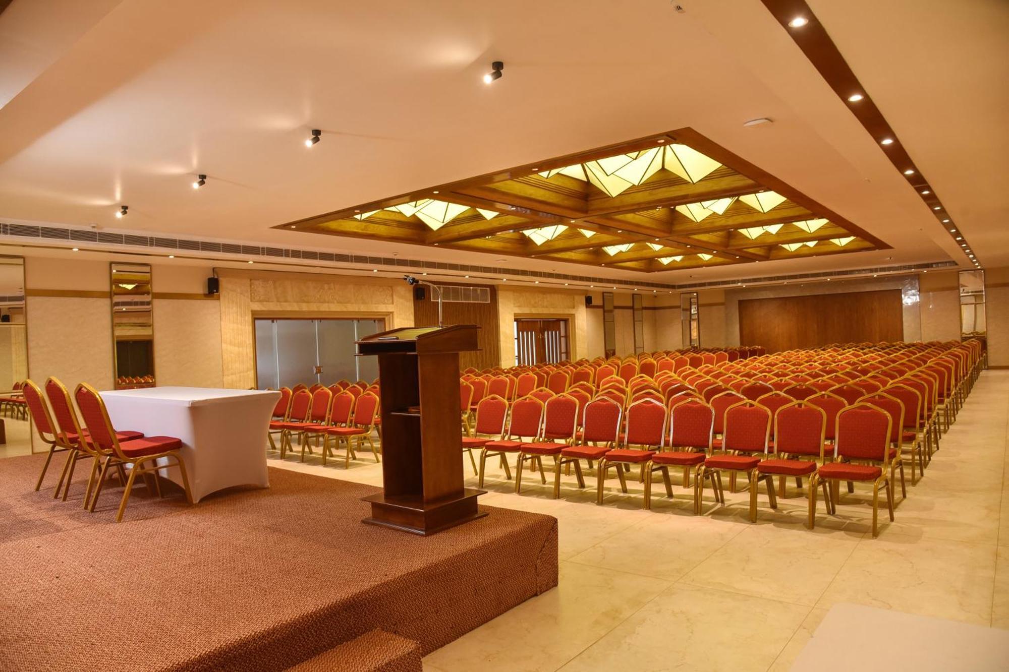 The Pearl View Hotel Mulappilangad Экстерьер фото